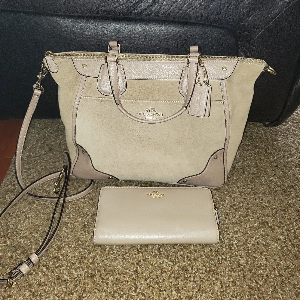 Coach mickie purse and wallet